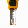 Ruban à mesurer précis avec des outils de mesure à lame en acier